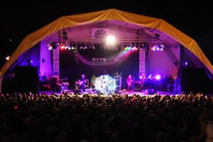 Full canopy outdoor stage in action